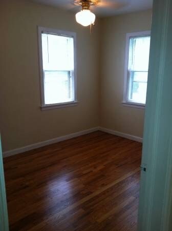 Building Photo - 1919 Plainfield Ave NE