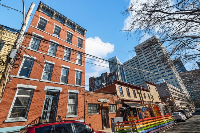 Building Photo - 38 Wayne St