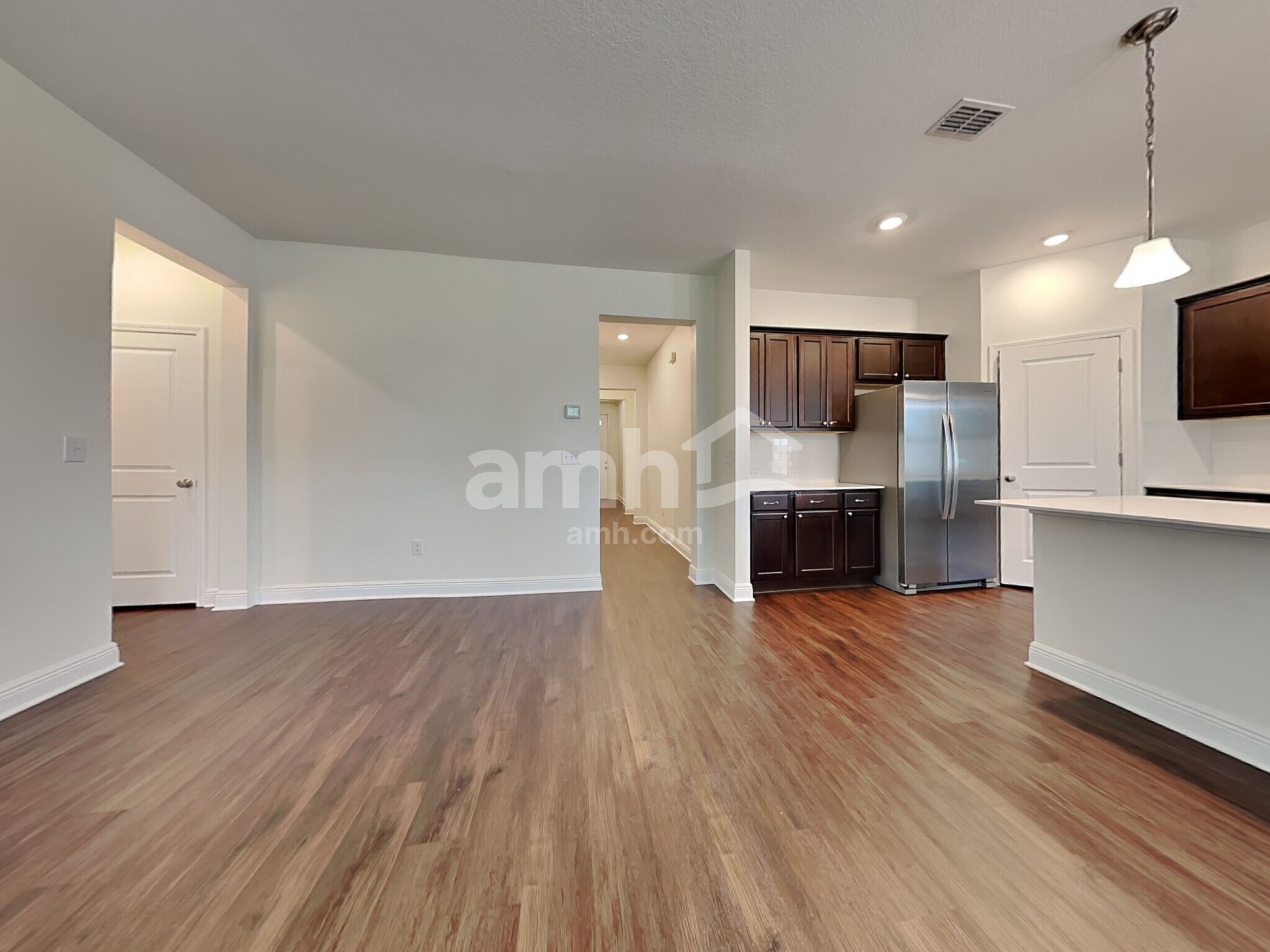 Building Photo - 27695 St Andrews Ave