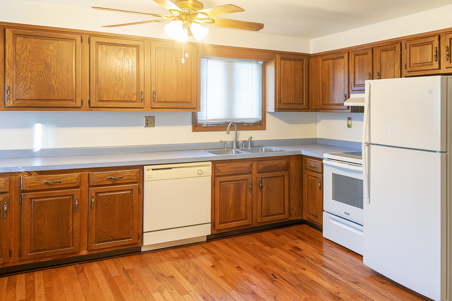 Building Photo - 2735 Alder Creek Dr N