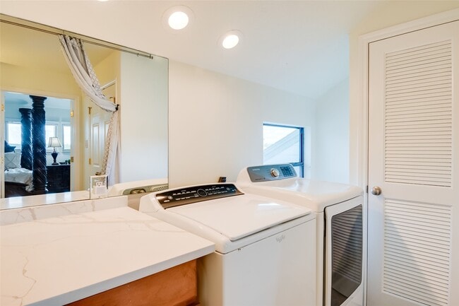 Building Photo - 7041 Kingston Cove Ln