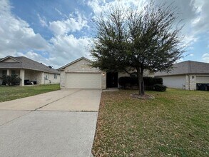 Building Photo - 3 Bed/ 2 Bath Home Available in Villages of Berry Creek!