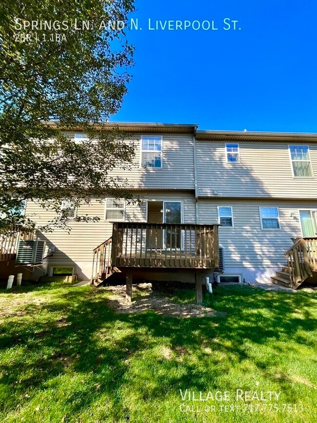 Building Photo - 155 Springs Ln