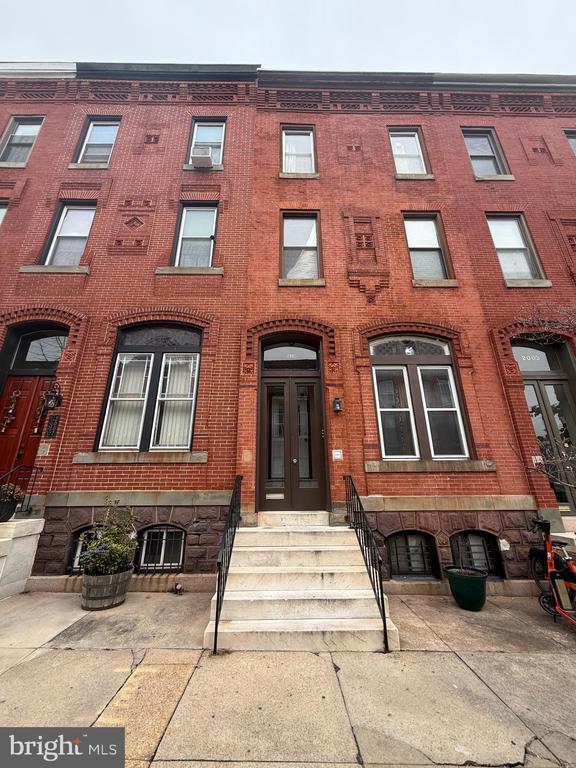 Building Photo - 2005 Madison Ave