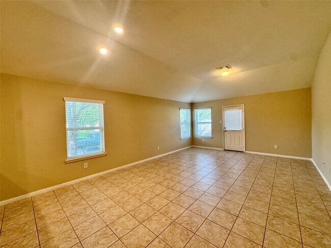 Building Photo - 2303 Corry Crest Cir
