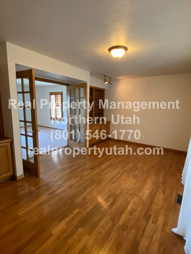 Building Photo - Beautiful Bountiful Home on the Bench Coming Soon!