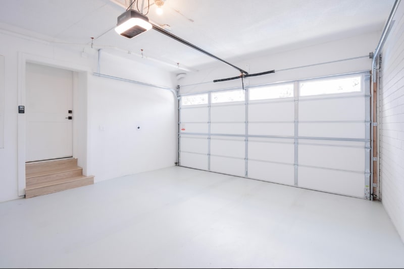 Building Photo - 1346 N Stanley Ave