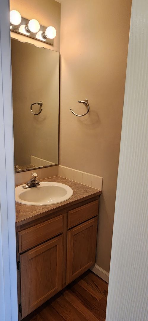 Building Photo - 3 bed 2.5 bath Single Family Home, Monroe ...