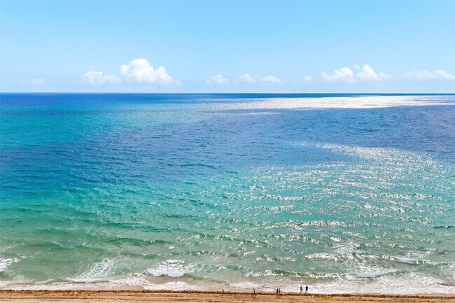 Building Photo - 2110 N Ocean Blvd