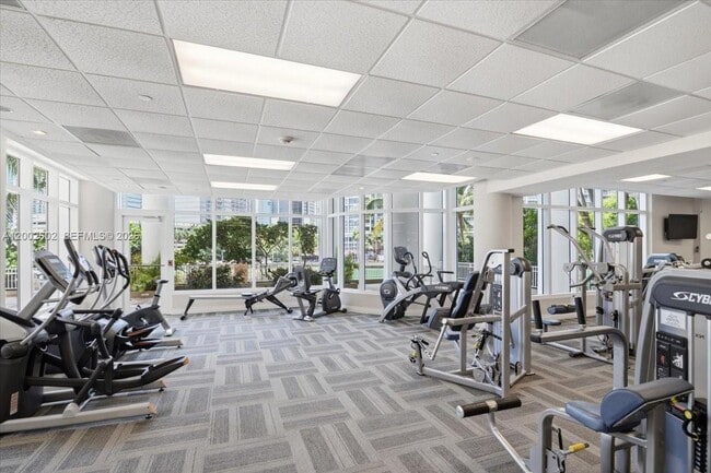 Building Photo - 801 Brickell Key Blvd