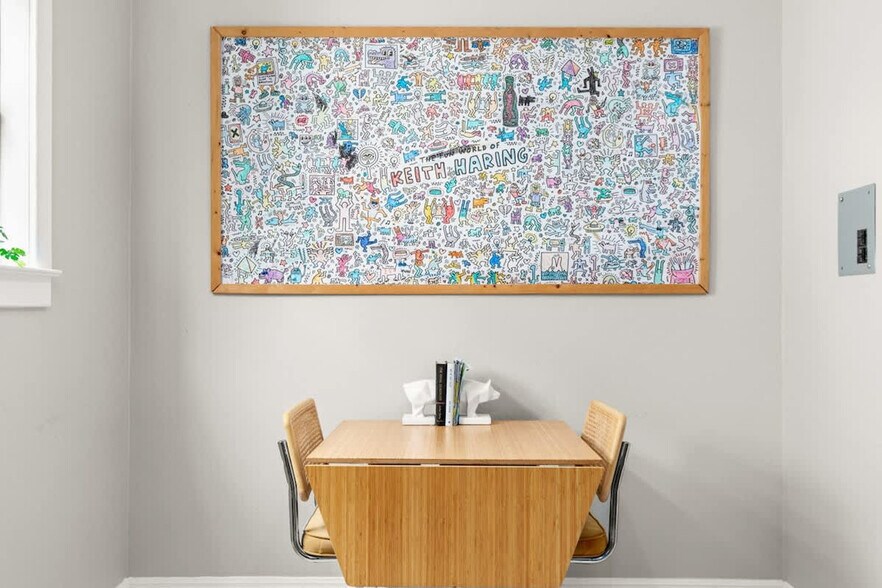 Building Photo - 203 W Magnolia Ave