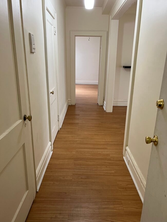 Building Photo - 101 Wilson Ave