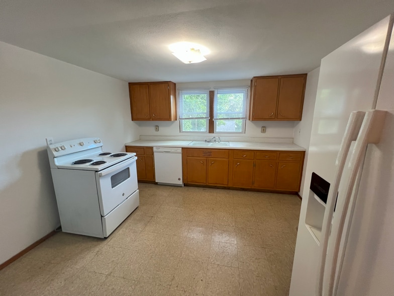 Building Photo - 1315 Rixon St
