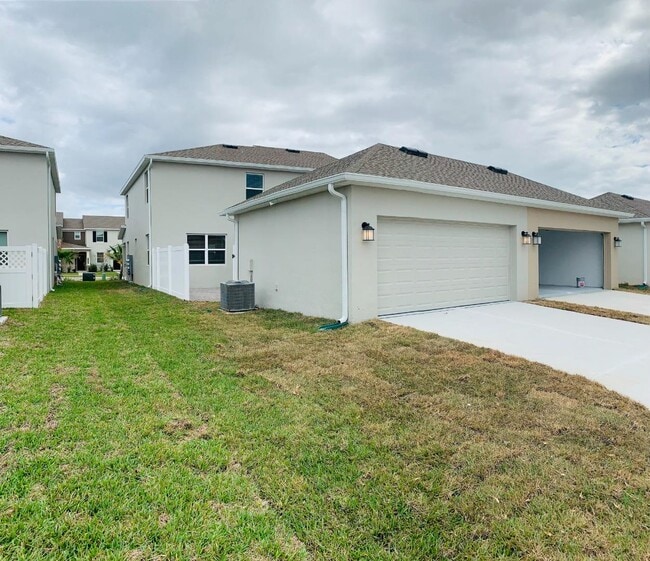 Building Photo - 10672 Words Dr