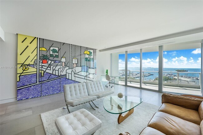 Building Photo - 2627 S Bayshore Dr