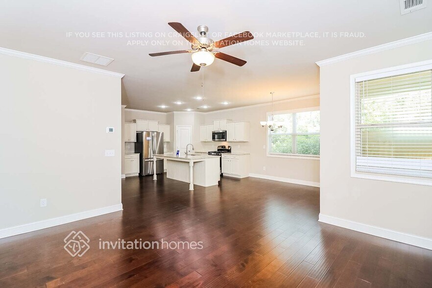 Building Photo - 422 Braemore Mill Dr