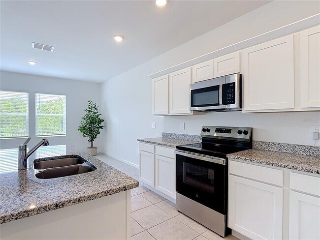 Building Photo - 2542 Grey Hawk Dr
