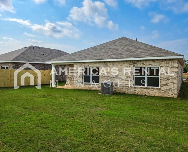 Building Photo - 310 Shellcracker Ln