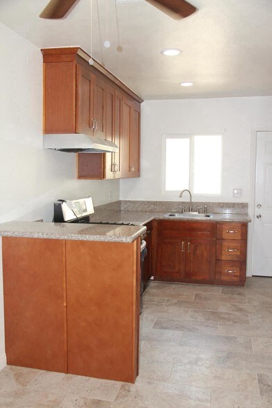 Kitchen - 11029 Hesby St
