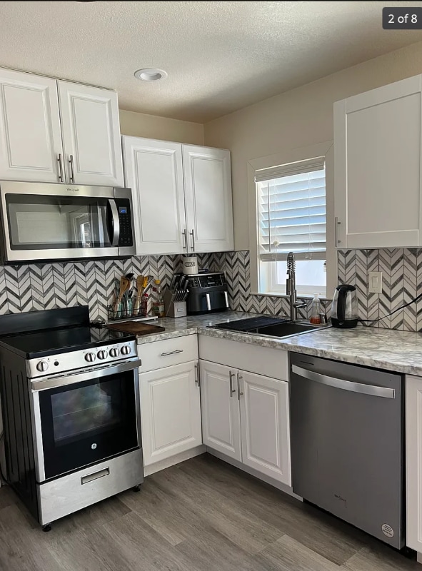 Building Photo - 900 Santa Cruz Dr