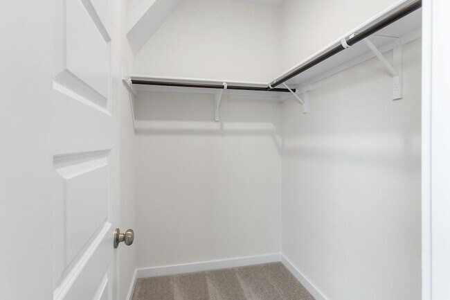 Building Photo - 150 Samuel Blair Pass