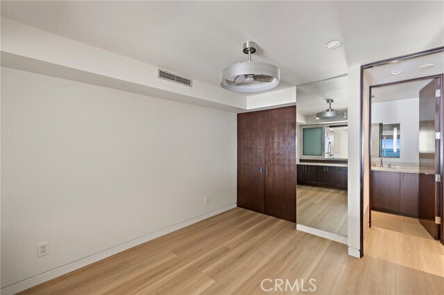 Building Photo - 609 Sleepy Hollow Ln