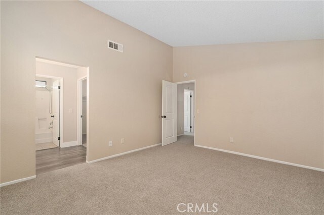 Building Photo - 533 E Jackman St