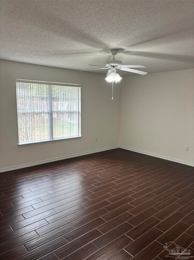 Building Photo - 5687 Sweet Birch Ln