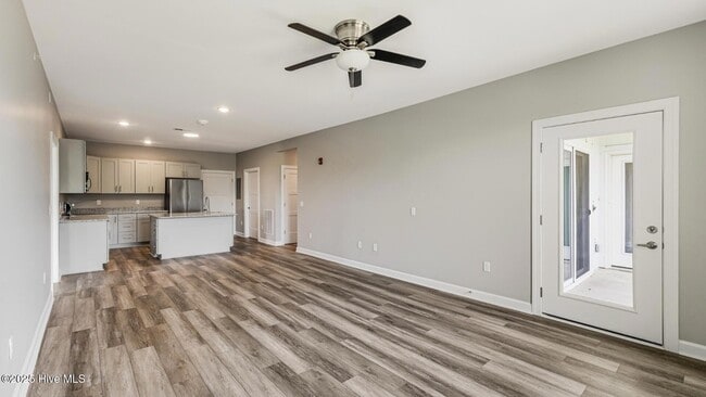 Building Photo - 2272 Dolphin Shores Dr SW