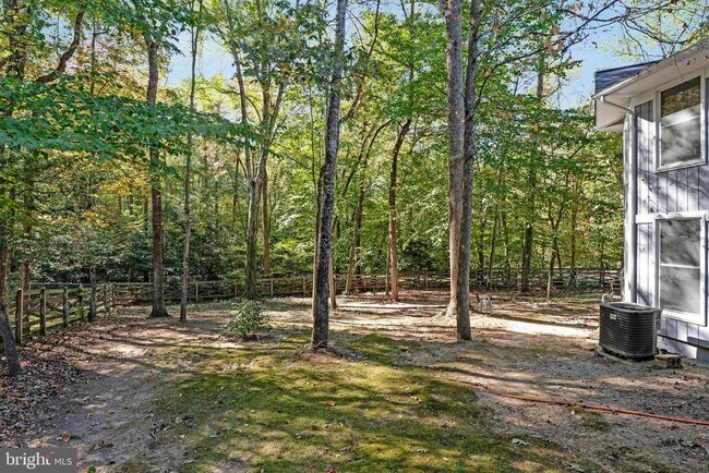 Building Photo - 8115 King Arthurs Ct