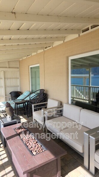 Building Photo - 17977 Lakeshore Dr