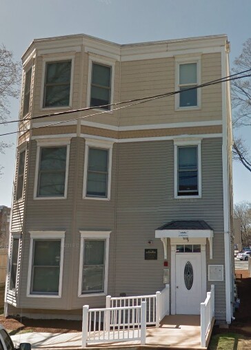 Building Photo - 9 Gardner St