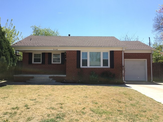 Primary Photo - 2128 Carlisle Rd