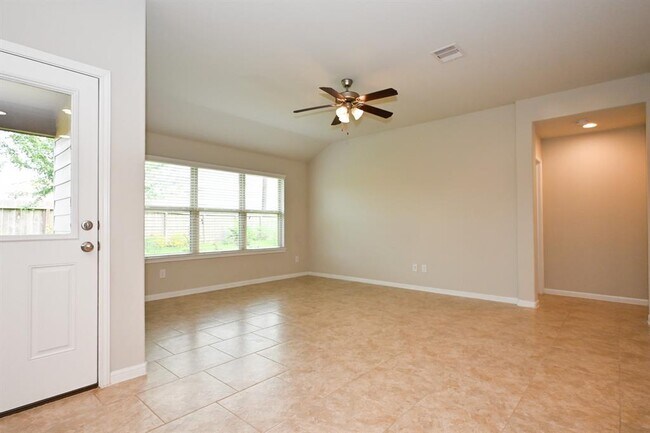 Building Photo - 29354 Dunns Creek Ct