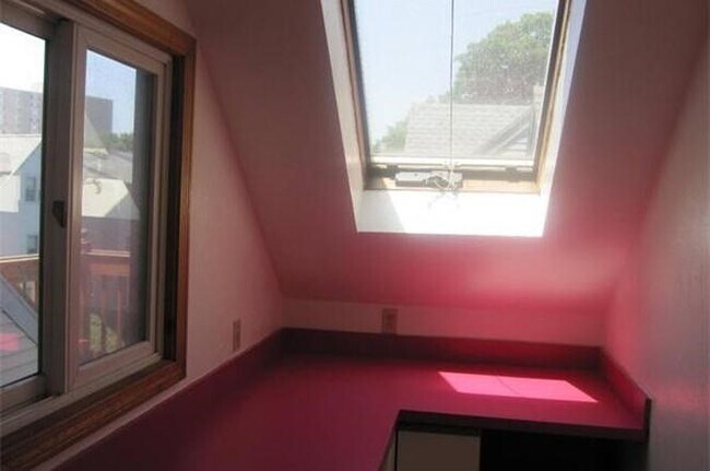 Building Photo - 43 Merrymount Rd