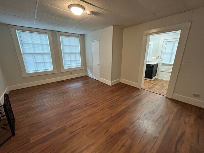 Building Photo - 4/3 House in North Rome- $1,550