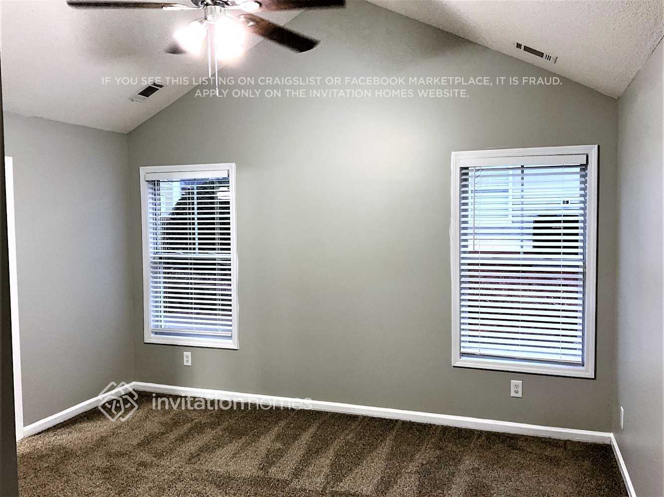 Building Photo - 3785 Pine Village Pl