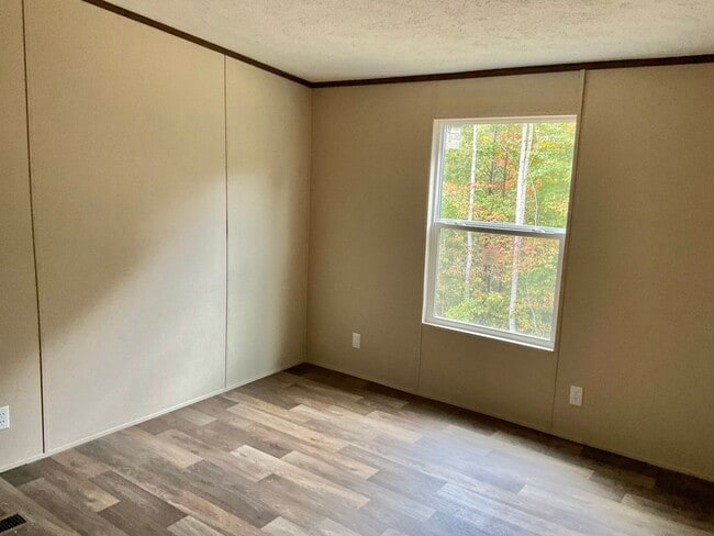 Building Photo - Doublewide Home For Rent in Iron Station NC with 4 Bedrooms, 2 Baths