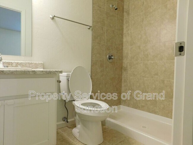 Building Photo - 654 Trinity Way