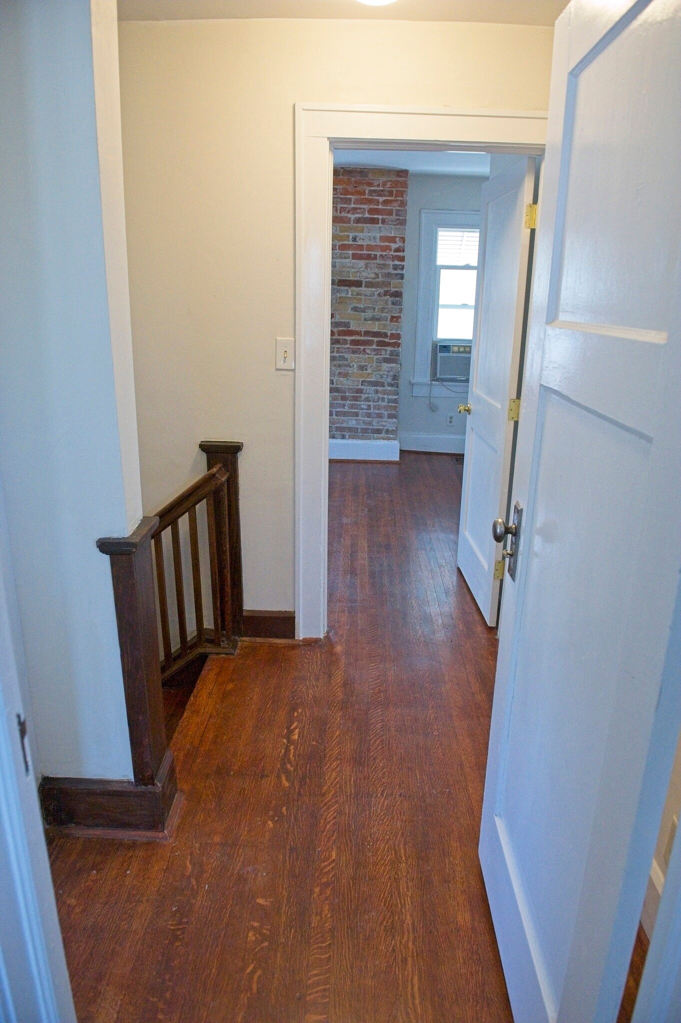 Building Photo - 447 N Beville Ave