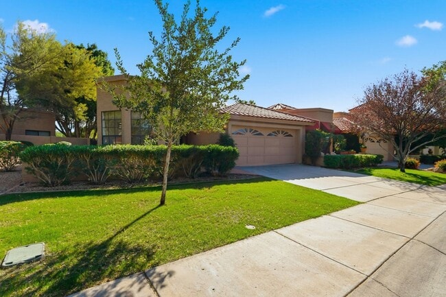 Building Photo - Welcome to this stunning 3-bedroom, 2-bathroom home in the heart of Scottsdale, AZ *RENT SPECIAL*