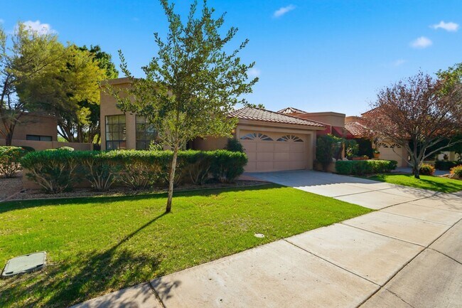 Building Photo - Welcome to this stunning 3-bedroom, 2-bathroom home in the heart of Scottsdale, AZ