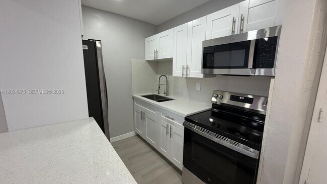 Building Photo - 5731 NW 37th St