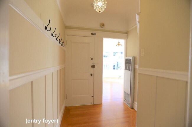 Building Photo - 20-24 Cumberland St