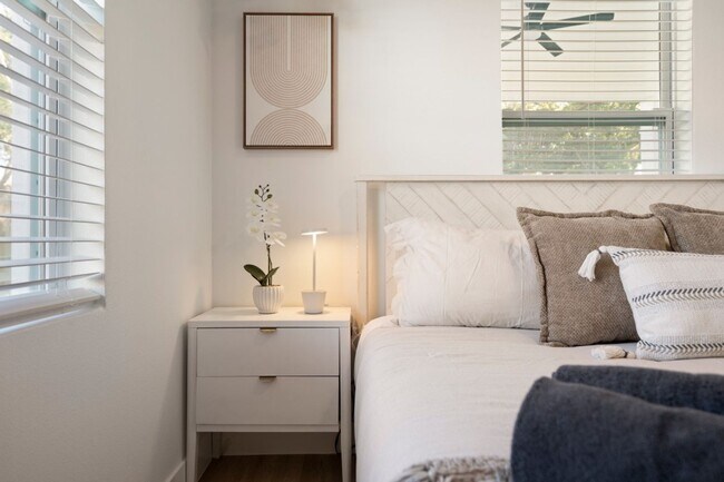 Building Photo - Beautiful New constriction Near Madera Beach