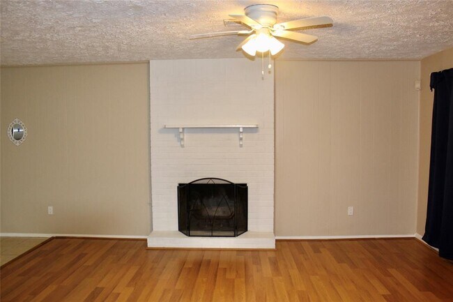 Building Photo - 17723 Mossforest Dr