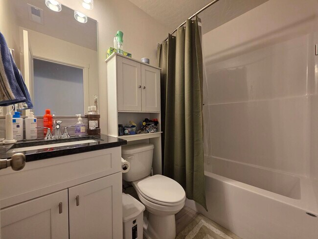 Building Photo - 6817 Rd 108