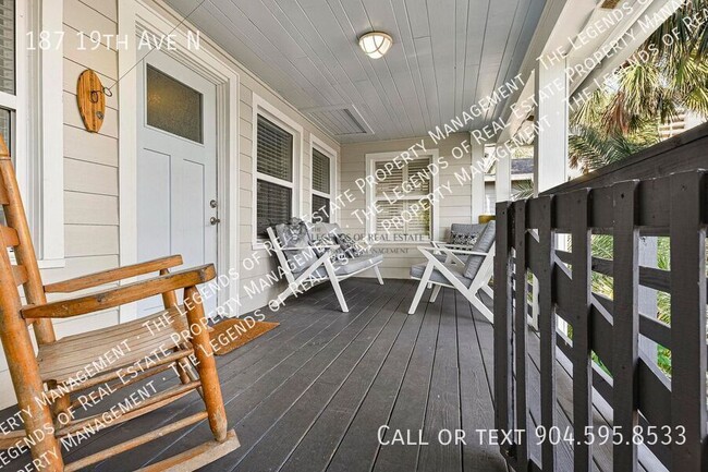 Building Photo - 187 19th Ave N