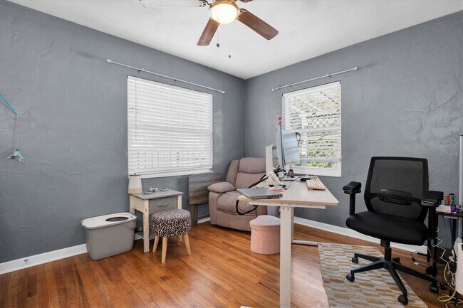 Building Photo - 4929 36th Ave N