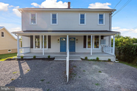 Building Photo - COZY WITH CHARACTER - MIDDLETOWN DUPLEX